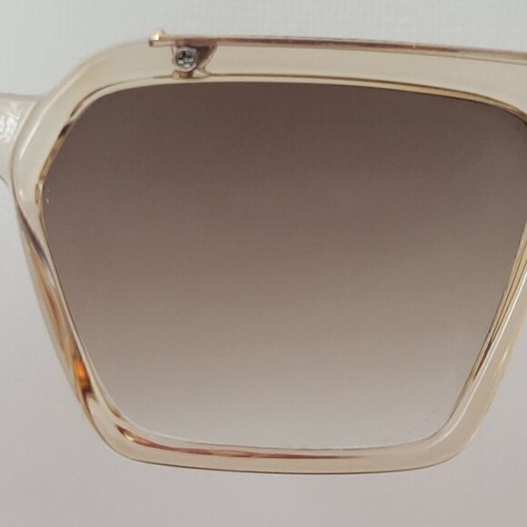 Stylish Transparent Frame Chunky Sunglasses - Picture 10 of 13